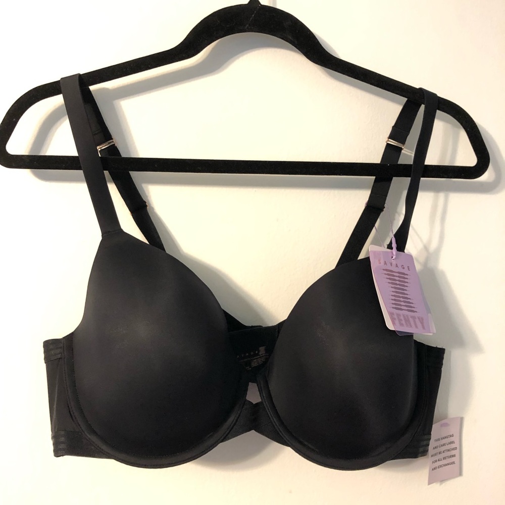 Brand New Savage X Fenty Black 40D T-Shirt Bra!